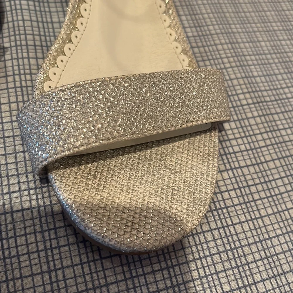 Girls Sz 3 Nordstrom 1901 Silver Sparkly Wedge Heels